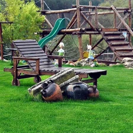 за каравани и кемпери барите - Caravan Pitch Park Barite *