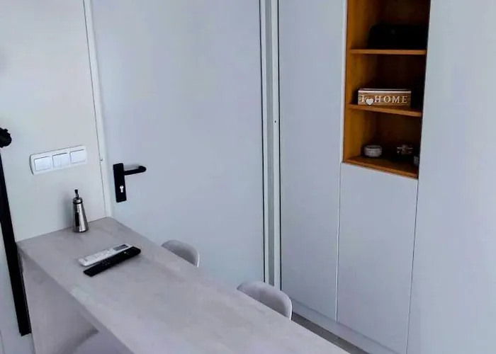 за каравани и кемпери барите - Caravan Pitch Park Barite *