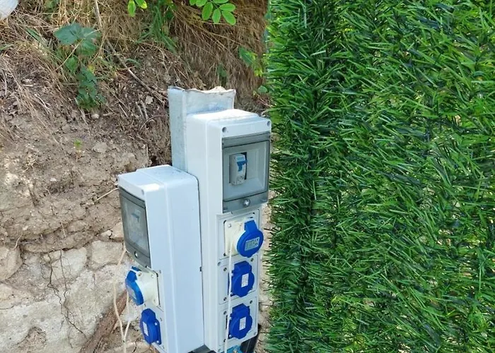 Campsite за каравани и кемпери барите - Caravan Pitch Park Barite Varna